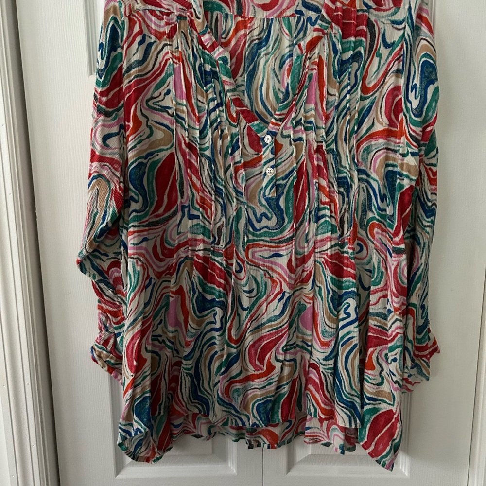 Colorful Swirl Pattern Women's Top